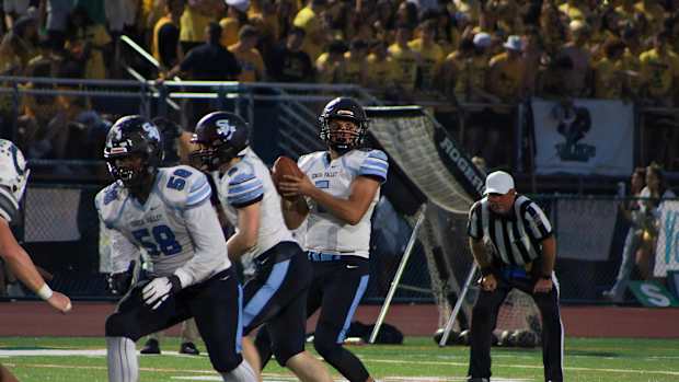 Seneca Valley vs Pine RIcland football Brentaro Yamene
